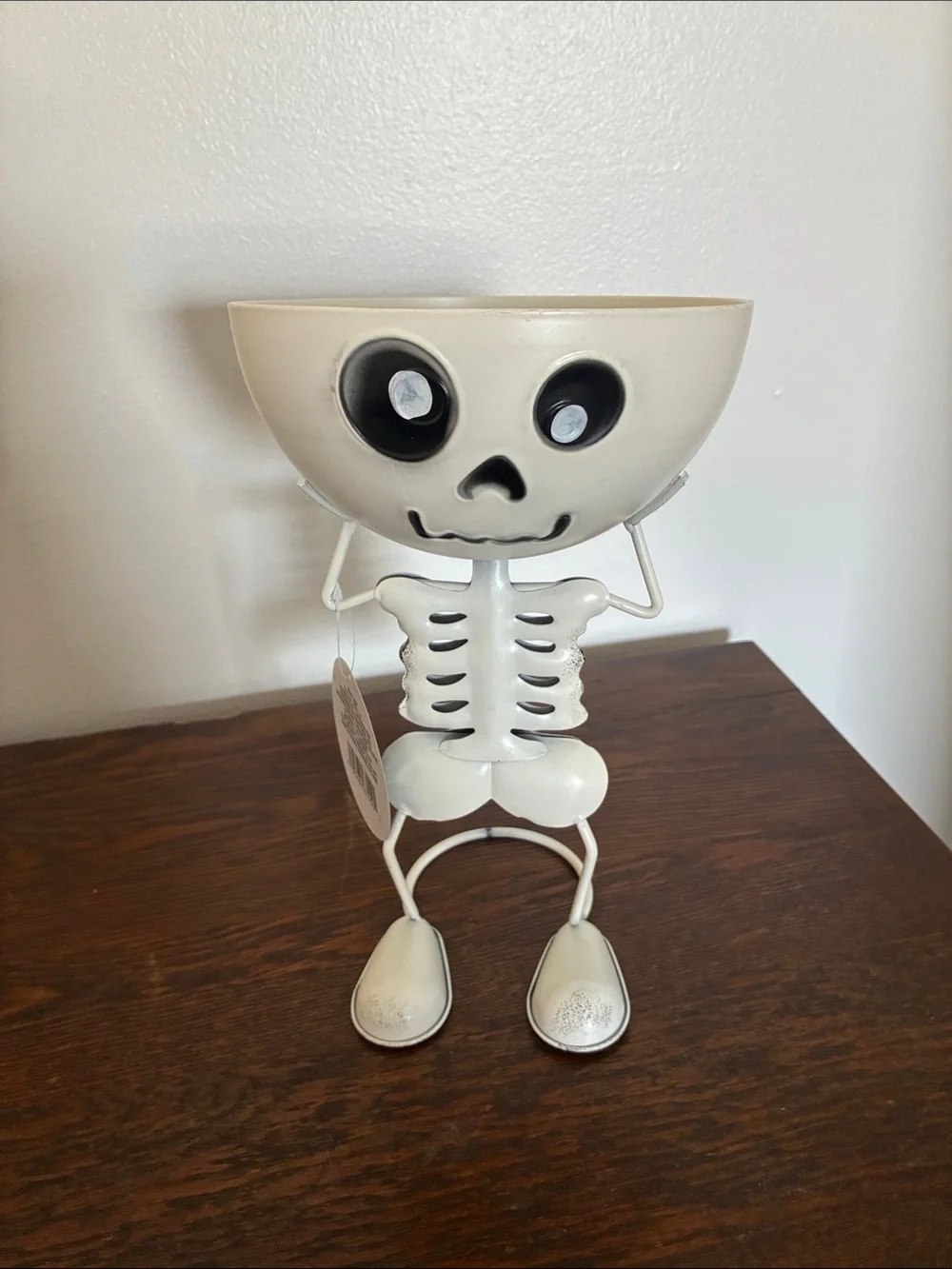 NWT- White Skeleton Man Metal Halloween Candy Bowl Decorative Stand
